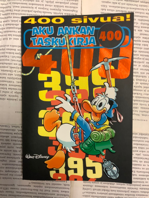 Aku Ankan Taskukirja 400 (pokkari)