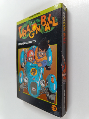 Akira Toriyama : Dragon ball 15 - Sotaa ja rakkautta