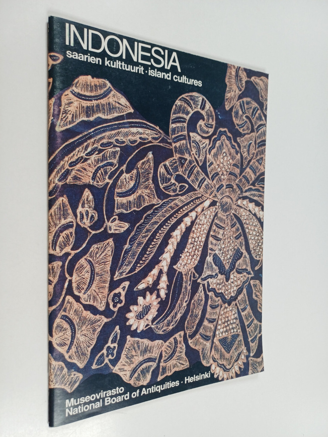Jukka O. Miettinen : Indonesia : saarien kulttuurit