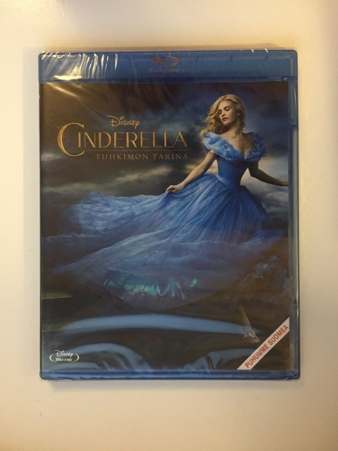Cinderella - Tuhkimon tarina (Blu-ray) Lily James (UUSI)