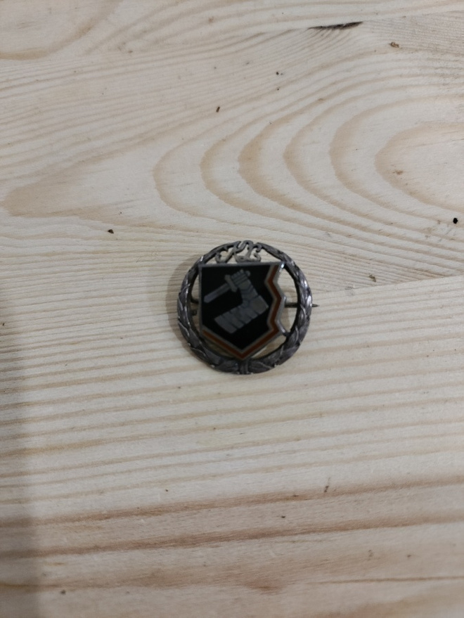 Karjala liiton hopeinen ansiomerkki