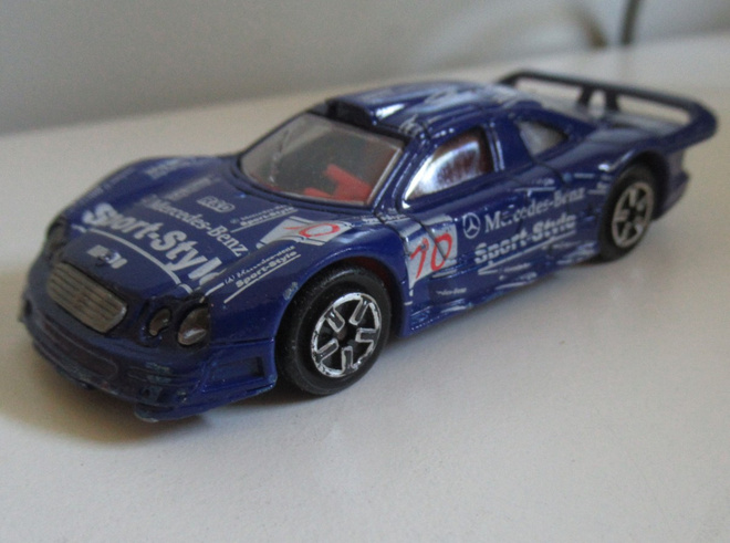 Mercedes CLK GTR Majorette pienoismalli