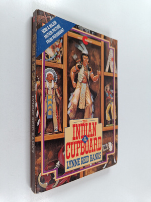 Lynne Reid Banks : The Indian in the cupboard
