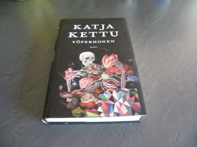 Katja Kettu Yöperhonen     -sid