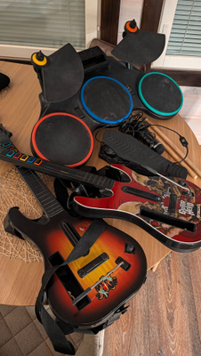 Nintendo Wii band hero laitteet.