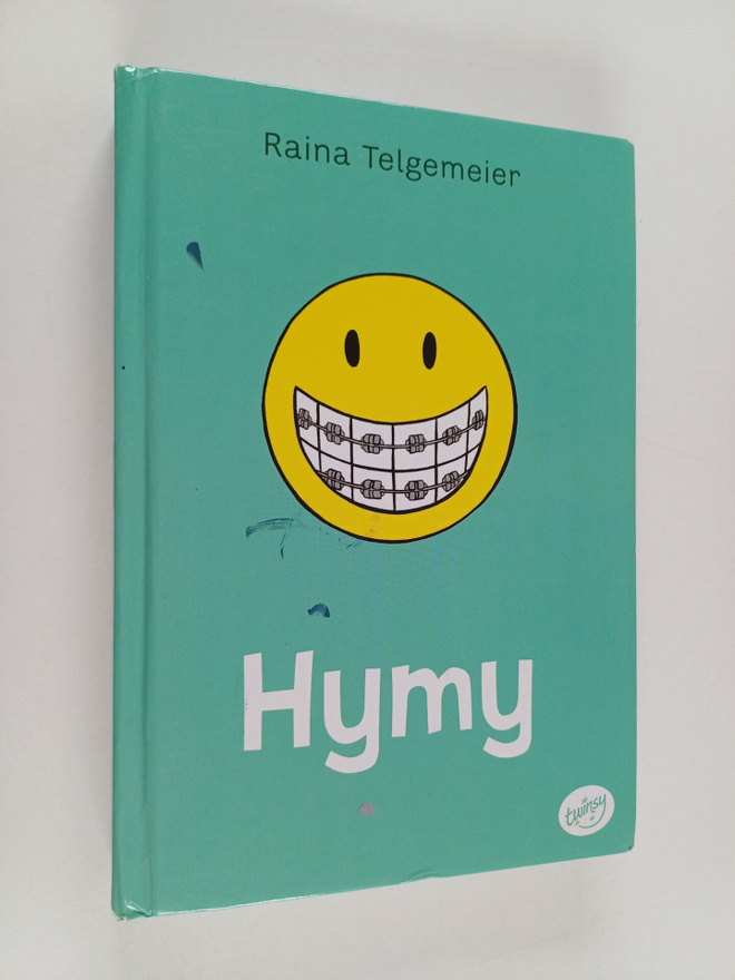Raina Telgemeier : Hymy