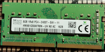 SK hynix 8GB DDR4 2400MHz SO-DIMM RAM-muisti* SIS TOIMITUS *