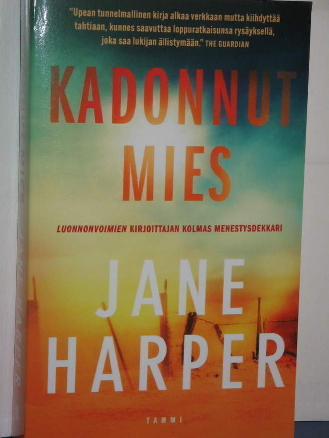 Jane Harper : KADONNUT MIES