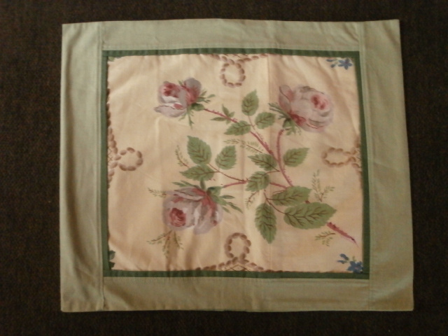 TYYNYNPÄÄLLINEN  29. KAUNIIT RUUSUNOKSAT
