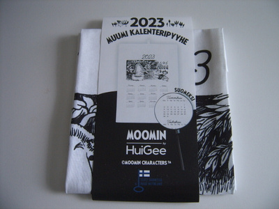 Muumi KALENTERIPYYHE 2023