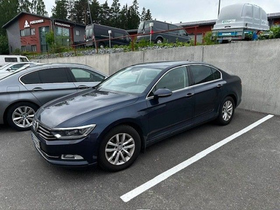 Myydään VW Passat 1,6TDI sedan, vm. -15, n. 252 000km
