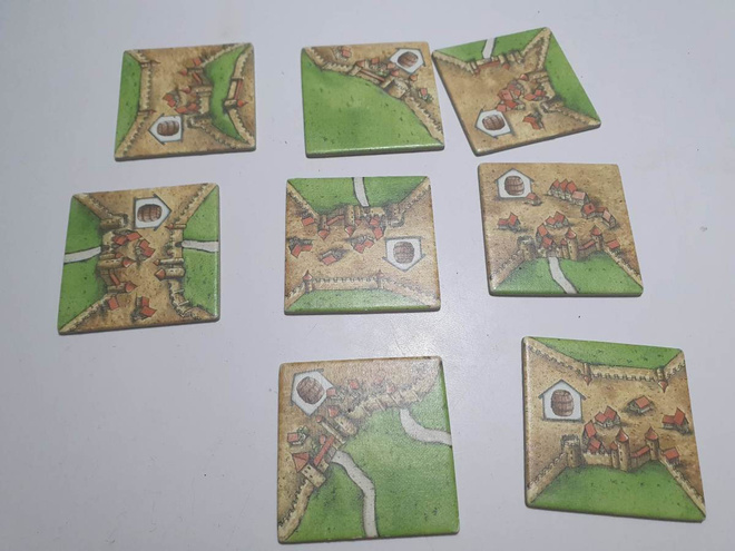 Varaosia CARCASSONNE Pelilaatta Viinikauppa