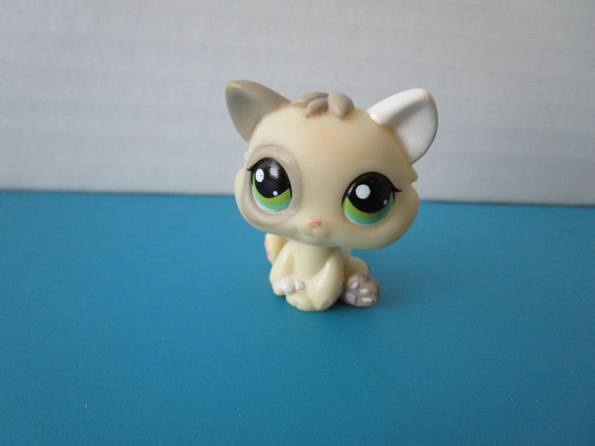 Littlest Pet Shop figuuri, vaalea kissanpentu