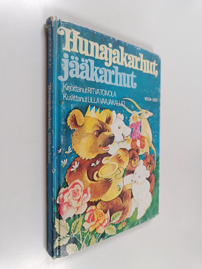 Ritva Toivola : Hunajakarhut, jääkarhut