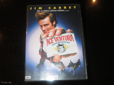 Ace Ventura - Lemmikkidekkari