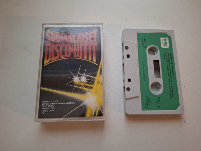 SUOMALAISET DISCO-HITIT c-kasetti
