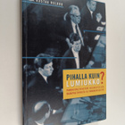 Kustaa (toim.) Hulkko : Pihalla kuin lumiukko : pankkival... - pikkukuva 1