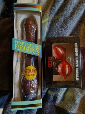 Dildo ja Geishakuulat Setti UUDET Varastonpoisto
