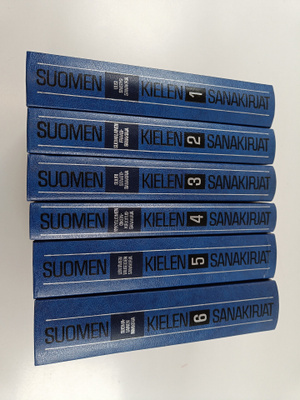 Kustaa Vilkuna ym. : Suomen kielen sanakirjat 1-6 : Uusi ...