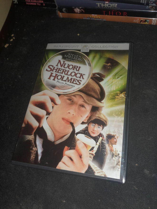 nuori sherlock holmes