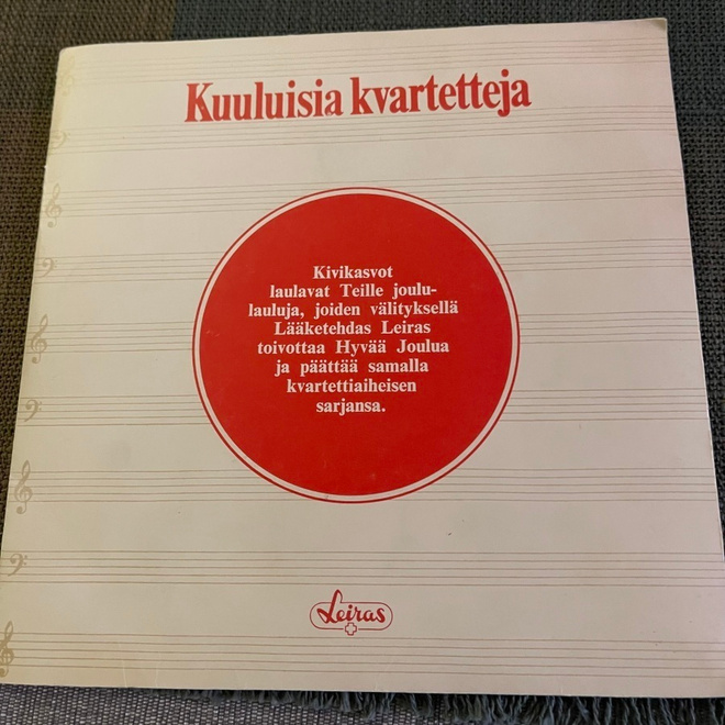 KIVIKASVOT: Valkea joulu * Musta joulu* FIN 1971