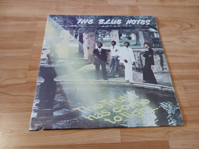 Blue Notes – The Truth Has Come To Light lp 1977 Funk mint!
