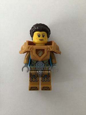 Lego minifiguuri - Nexo Knights, Queen Halbert - Pearl Gold