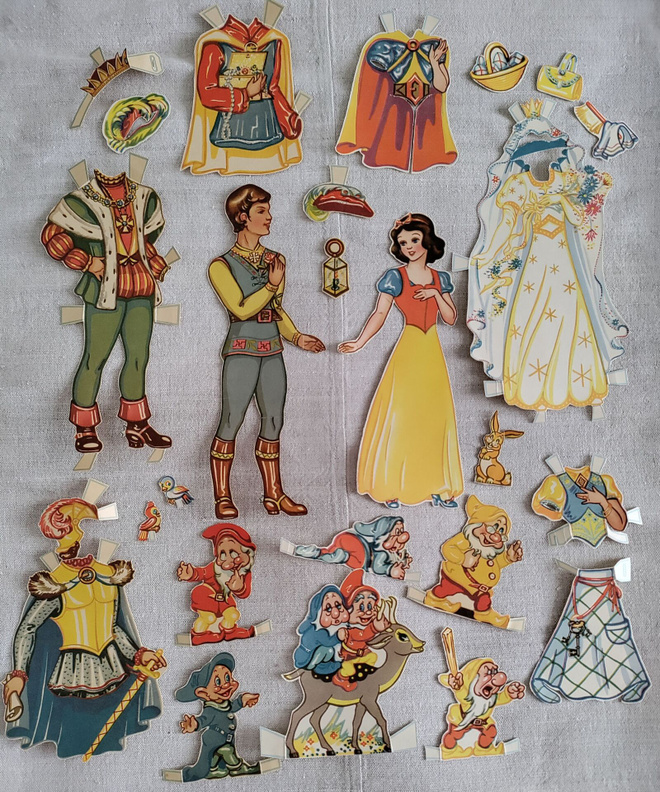 Paperinuket Lumikki ja Prinssi sekä kääpiöt 1940-luku
