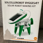 AURINKOKENNOROBOTTI (6 ERI ROBOTTIA) - pikkukuva 1
