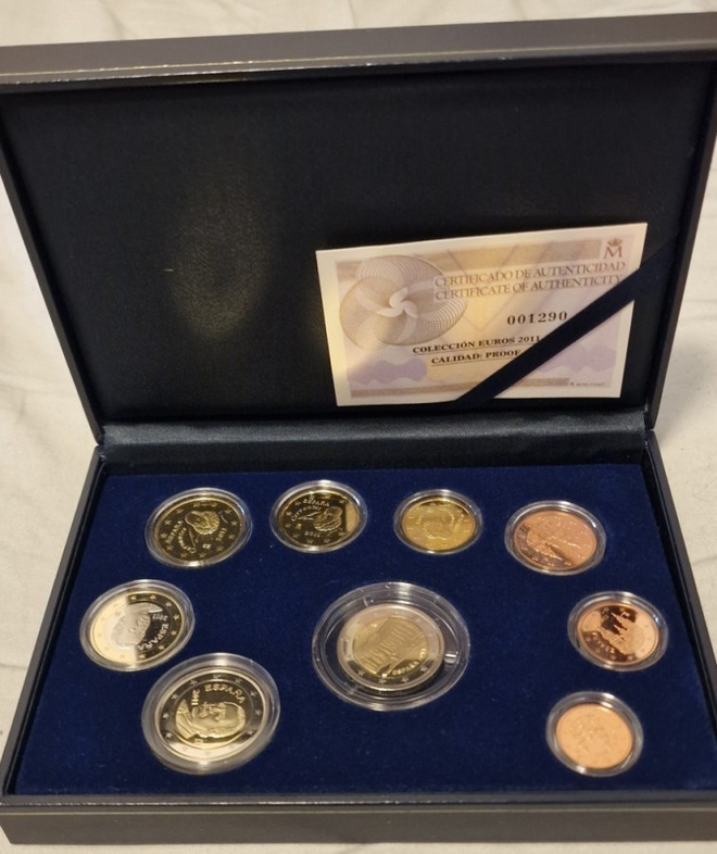 Espanja 2011 Proof rahasarja 5,88e mukana Alhambra juhlaraha