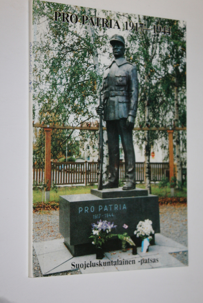 Ermei (toim.) Kanninen : Pro patria 1917-1944 : Suojelusk...