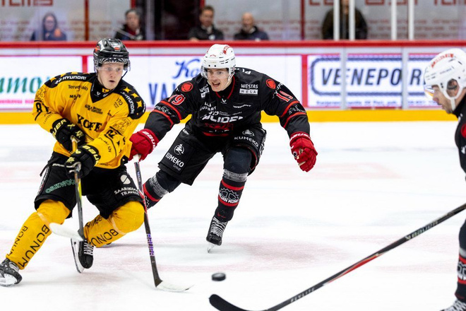Juhola Karhu pelipaita Porin Ässät Game Worn