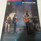 THE KINKS KITARA NUOTTIKIRJA + CD - pikkukuva 1