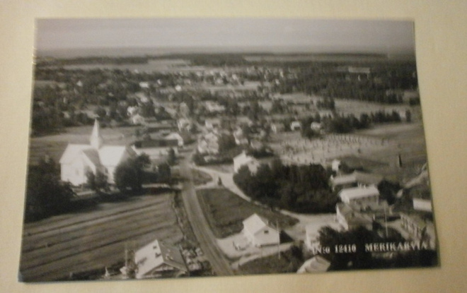Merikarvia N:o 12410, kirkko, keskustaa, Velj. Karhumäki