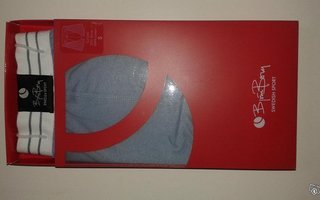4 kpl miesten alush. pakkaukset (B Borg-silkki-boxerit