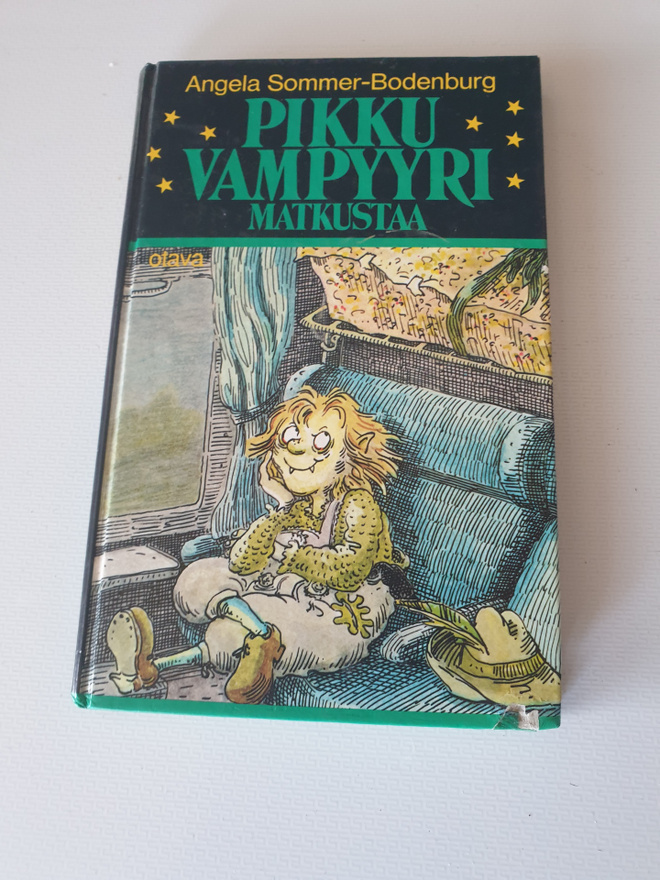 Angela Sommer-Bodenburg: Pikku vampyyri matkustaa; p. 1988