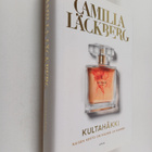 Camilla Läckberg : Kultahäkki - pikkukuva 1