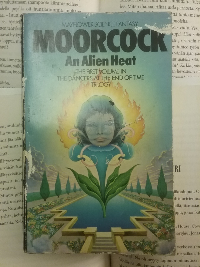 Michael Moorcock - An Alien Heat (paperback)