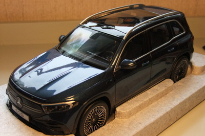 Mercedes-benz EQB -21 1:18 ALE!