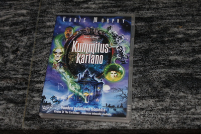 Kummituskartano -DVD