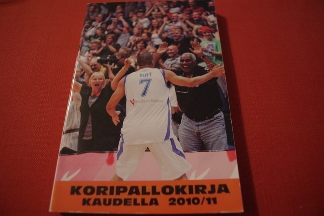 Koripallokirja 2010/11