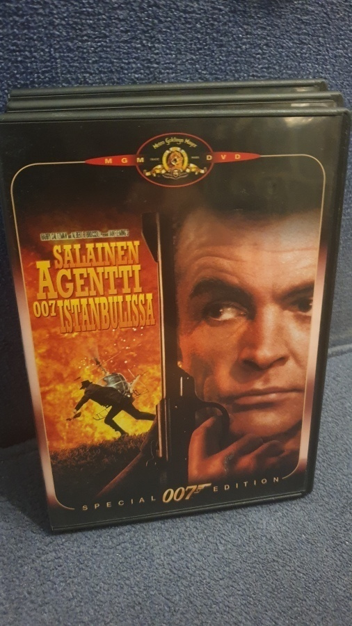 Salainen Agentti 007 Istanbulissa  ( Sean Connery)