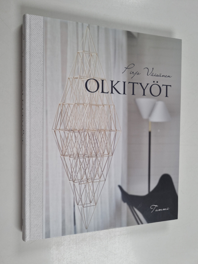 Pirjo Väisänen : Olkityöt