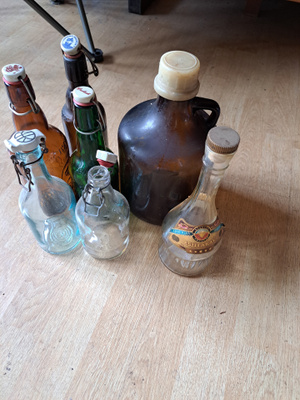 Laboratoripullo korkilla, kai 3 L, viisi patenttikorkillista