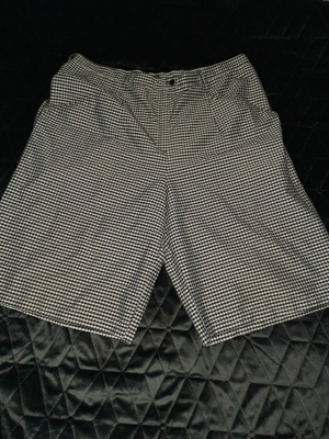 Shortsit koko xl mustavalko ruutu