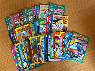 DISNEY KUUKAUDEN SARJISEXTRA LEHTIÄ 60kpl HYVÄT