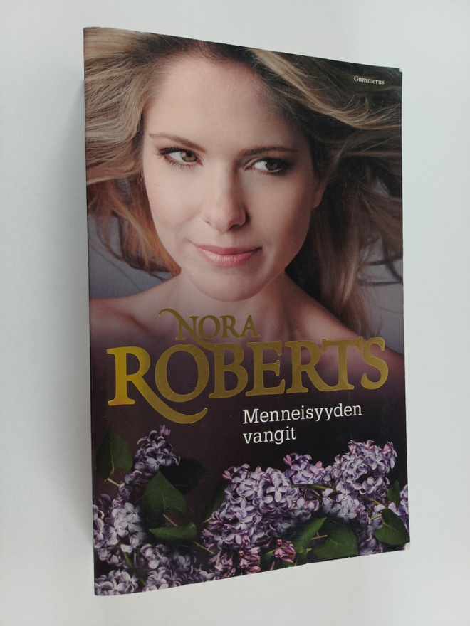 Nora Roberts : Menneisyyden vangit
