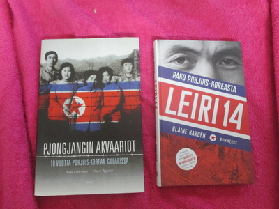 2  POHJOIS-KOREASTA KERTOVAA KIRJAA !!