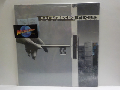 SCORPIONS - CRAZY WORLD EX-/EX+ LP EU-90 +