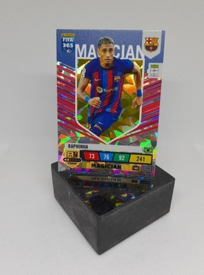 Panini FIFA365 2022-2023 : Raphinha - Magician